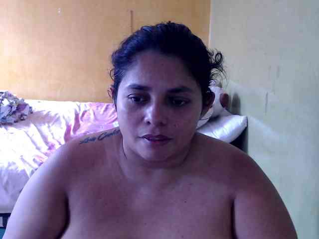 mia-naughty webcam