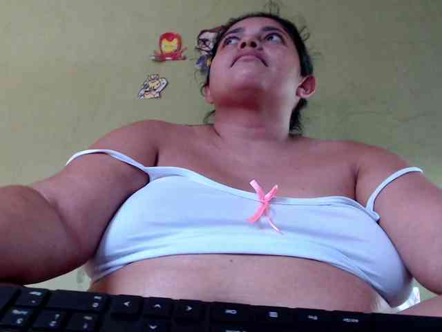 mia-naughty webcam