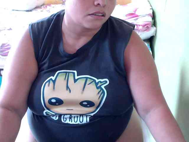 mia-naughty webcam