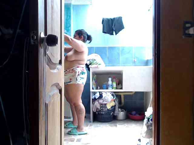 mia-naughty