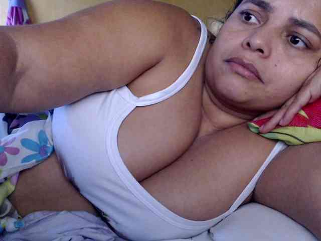 Mia-naughty
