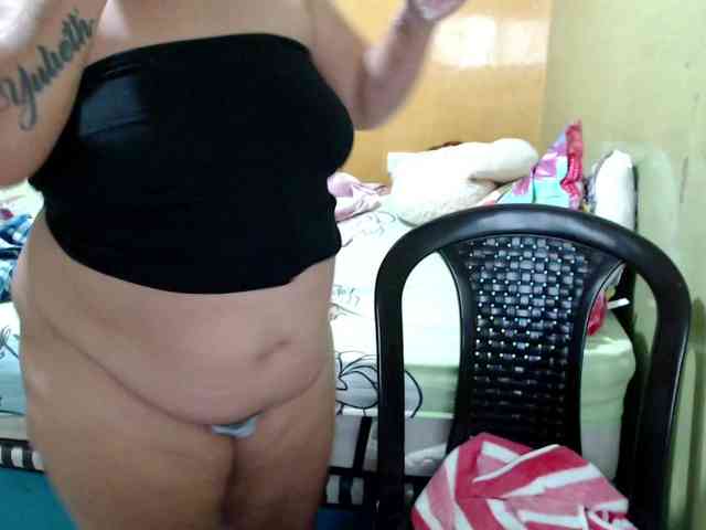 mia-naughty webcam