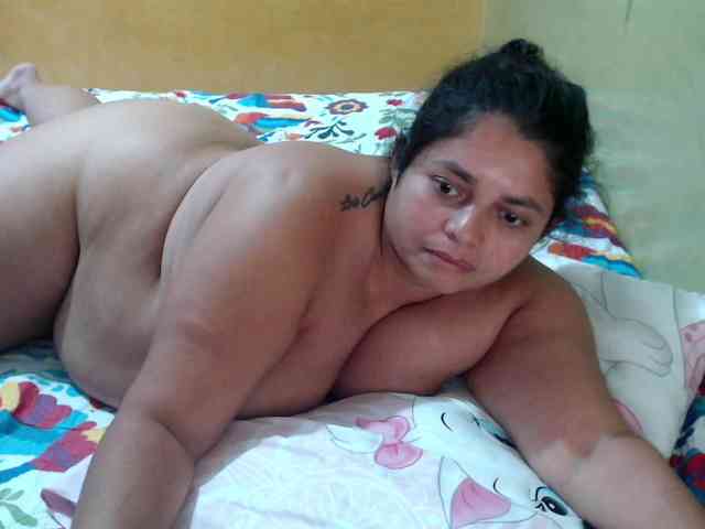 mia-naughty webcam