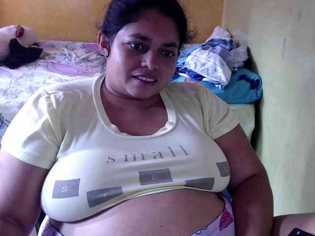 mia-naughty webcam