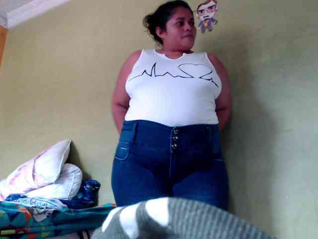mia-naughty webcam