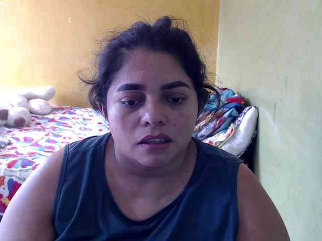mia-naughty webcam