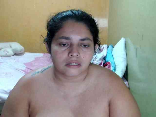 mia-naughty webcam