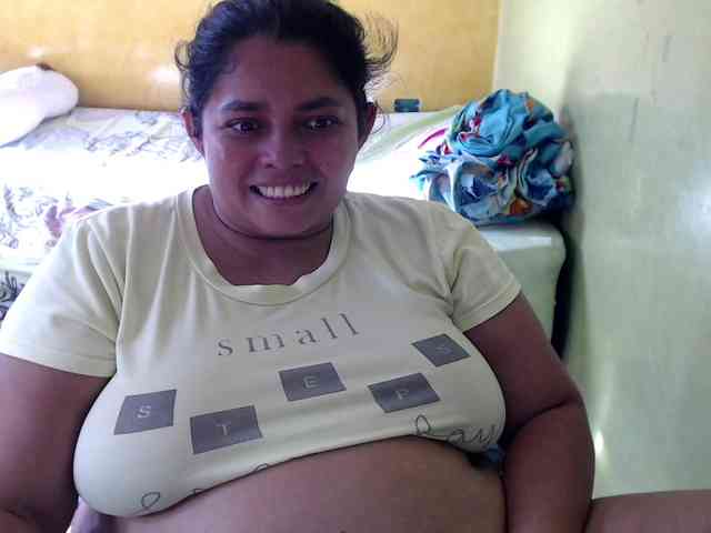 mia-naughty webcam