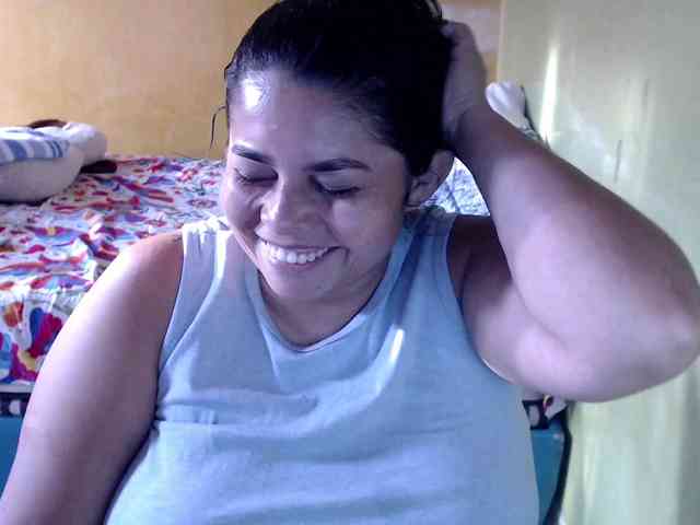 mia-naughty webcam