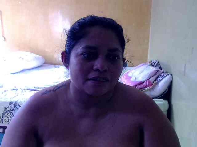 mia-naughty webcam