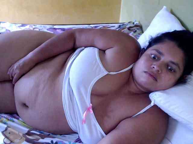 mia-naughty webcam