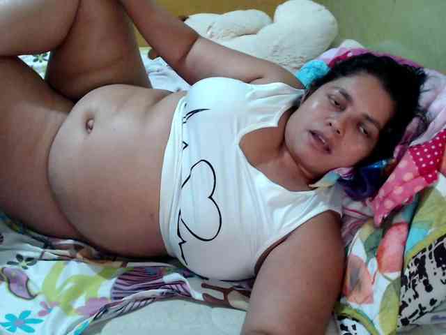 mia-naughty webcam