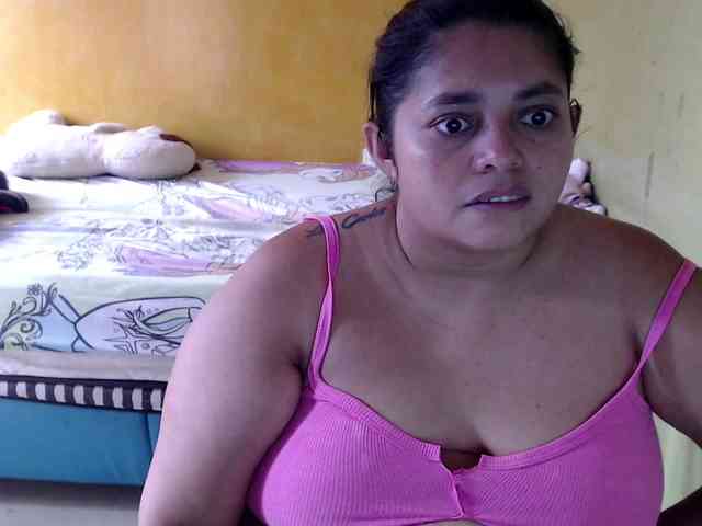 Model: mia-naughty
