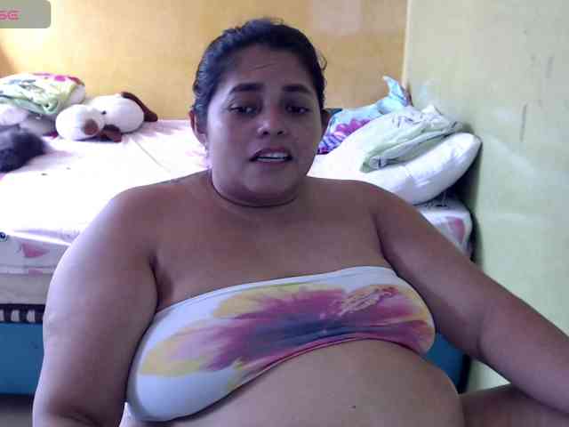 mia-naughty webcam