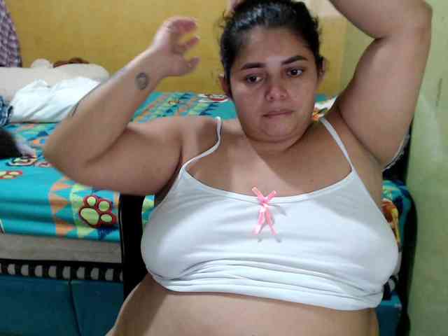mia-naughty webcam