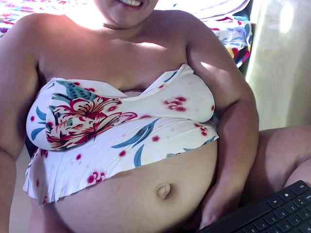 mia-naughty webcam