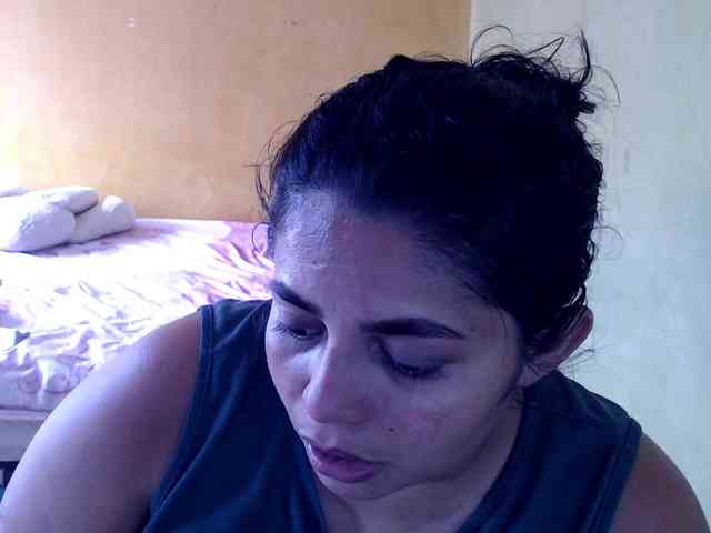 mia-naughty webcam