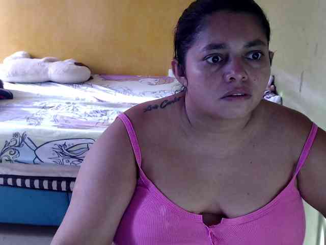 mia-naughty webcam