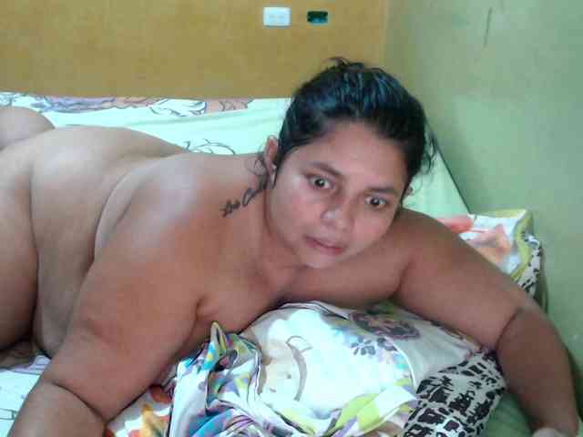 mia-naughty webcam
