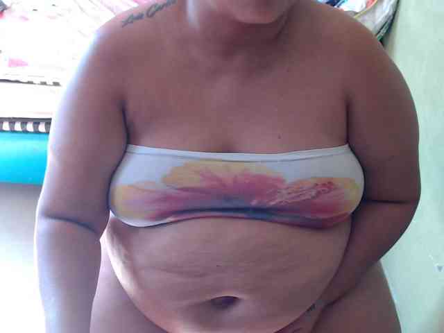 mia-naughty webcam