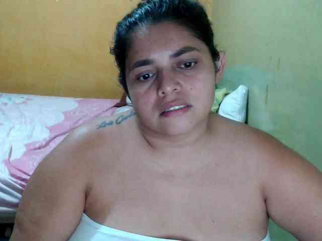 mia-naughty webcam