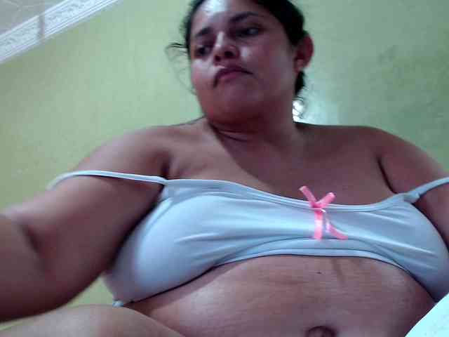 mia-naughty webcam