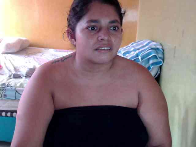 mia-naughty webcam