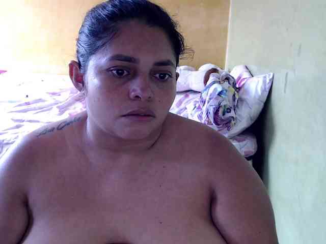 mia-naughty webcam