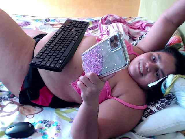 mia-naughty webcam