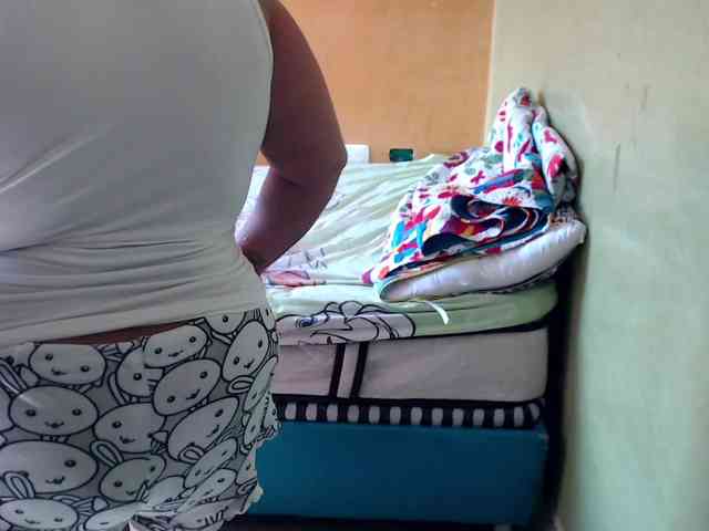 mia-naughty webcam