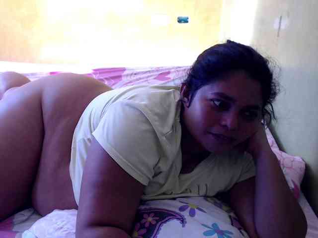 mia-naughty webcam