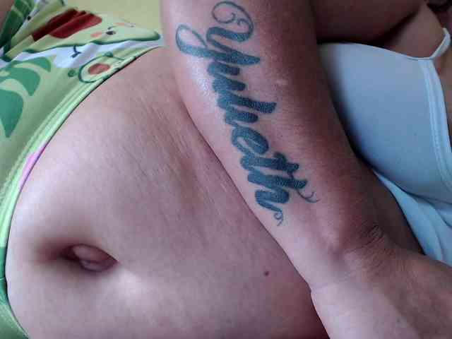 mia-naughty webcam