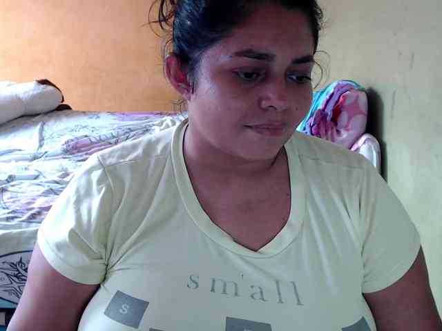 mia-naughty webcam