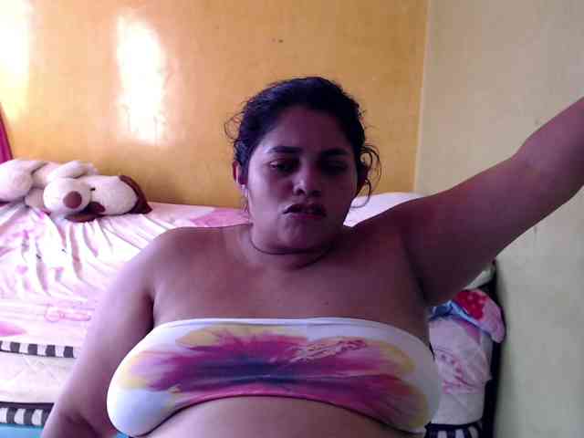 mia-naughty webcam