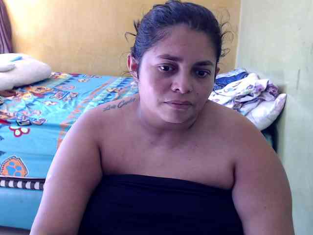 mia-naughty webcam