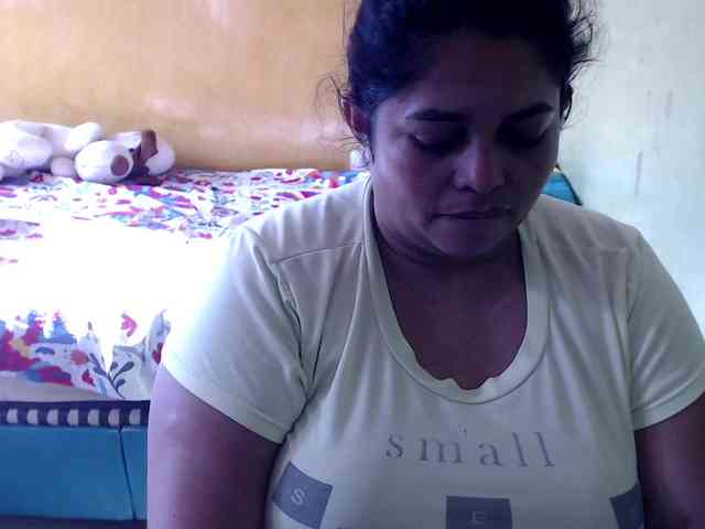 mia-naughty webcam