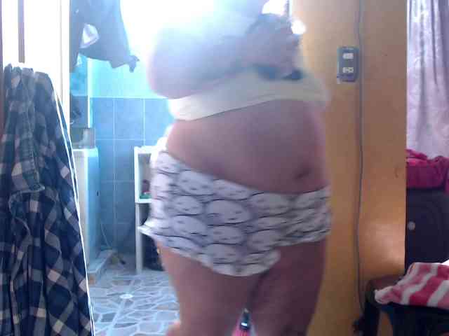 Model: mia-naughty