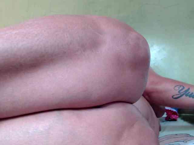 mia-naughty webcam