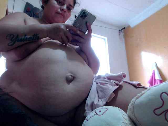 mia-naughty webcam