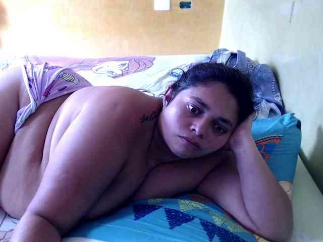 mia-naughty webcam