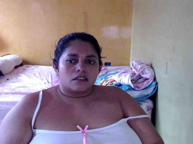 mia-naughty webcam