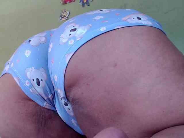 mia-naughty webcam