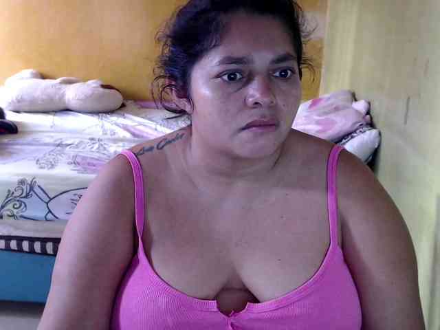 mia-naughty webcam