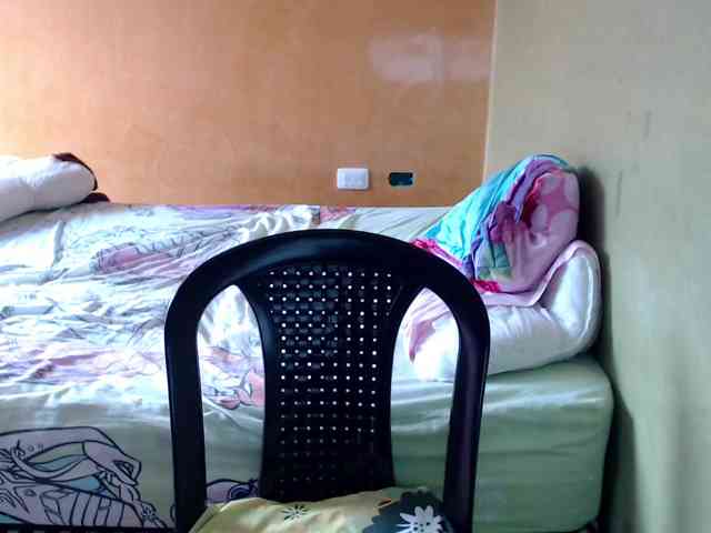 mia-naughty webcam