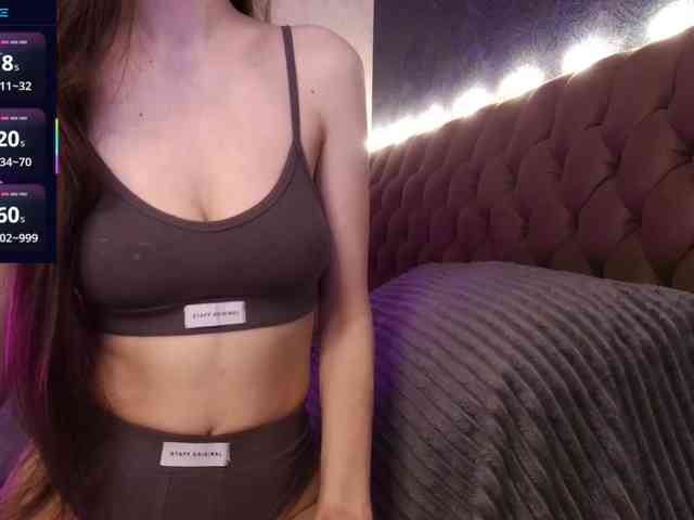 Nudeey webcam