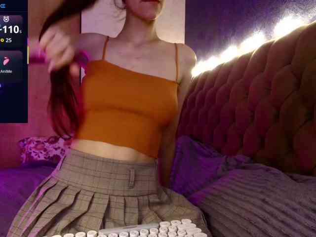 Nudeey webcam