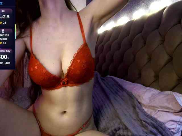 Nudeey webcam