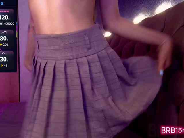 Nudeey webcam