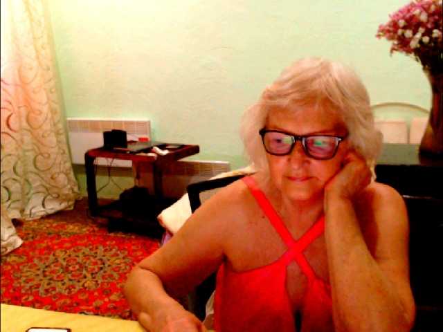 Natalia7634 live cam on BongaCams