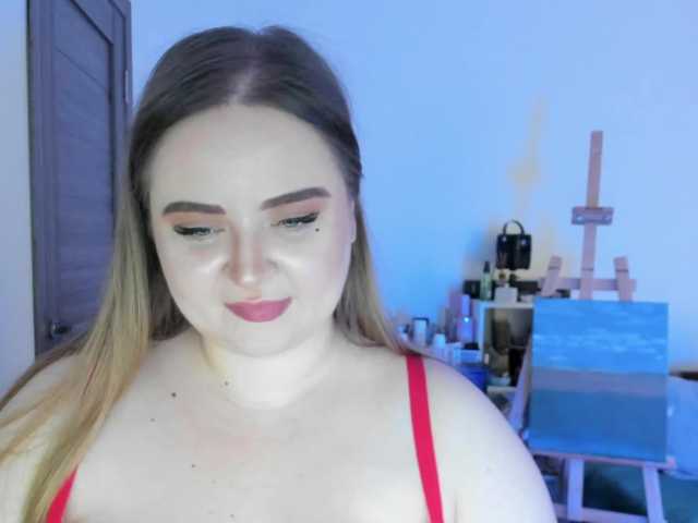 MishaLips live cam on BongaCams